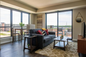 FRONTDESK Flux Apts Downtown Des Moines
